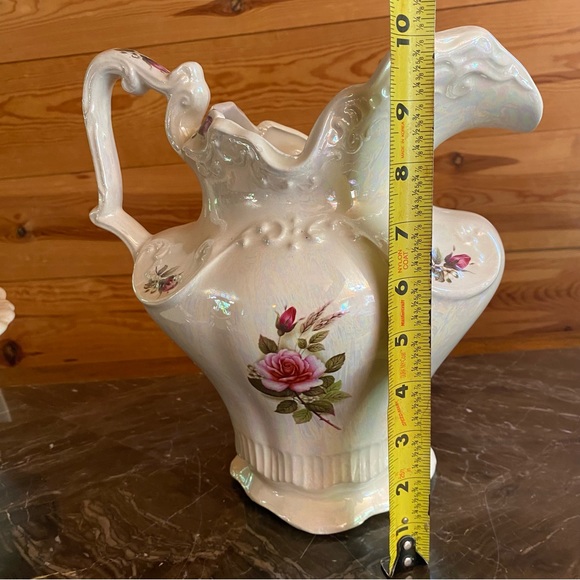 Vintage Arnel’s Oval Bowl & Water Pitcher - Picture 16 of 16